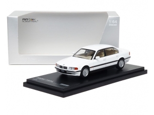 Almost Real 1:64 BMW 750il E38 White Изображение Almost Real 1:64 BMW 750il E38 White
